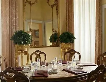 Lido Palace Szálloda 4*